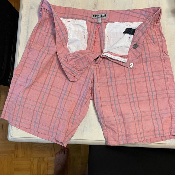 Mens shorts - fully lined - great condition - Picture 2 of 4